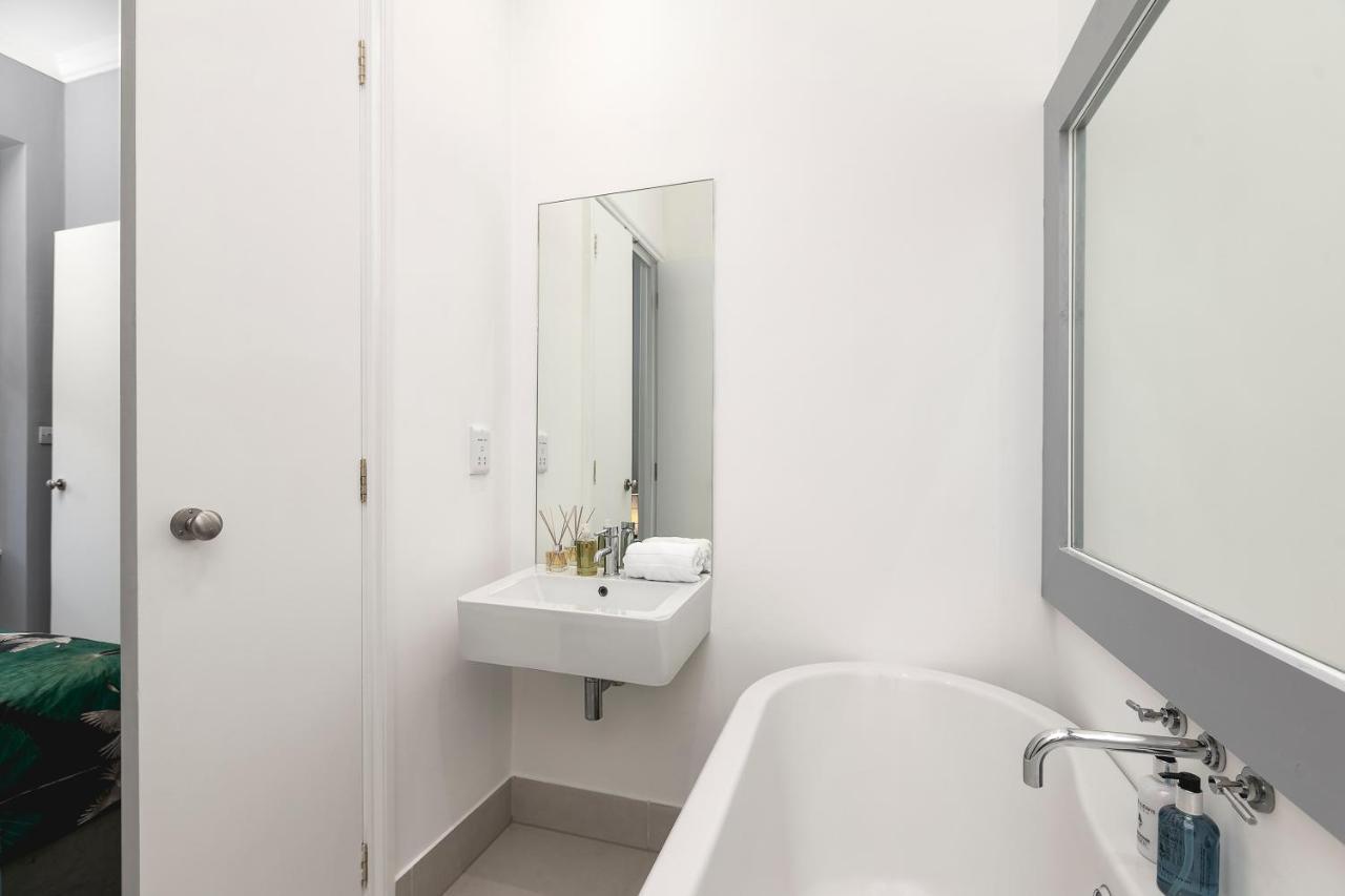 Marine Parade Sea View 2-Bedroom Apartment Brighton Eksteriør bilde